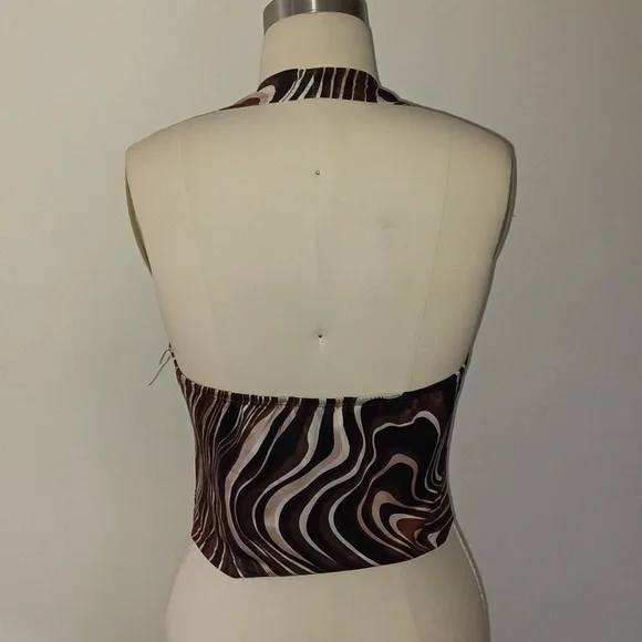 HALTER CROP TOP SZ LARGE BRAND NEW NEVER WORN - Picture 2 of 2